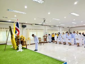 เทศบาลตำบลบ้านเขว้า จัดพิธีรับพระราชทานพระบรมฉายาลักษณ์พระบาทสมเด็จพระเจ้าอยู่หัว ที่ฉายกับสมเด็จพระนางเจ้าฯ พระบรมราชินี เพื่อมอบให้แก่ศูนย์พัฒนาเด็กเล็ก ในสังกัดเทศบาลตำบลบ้านเขว้า