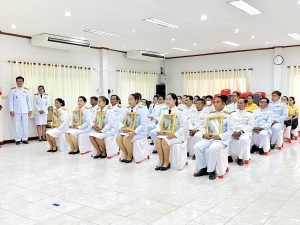 เทศบาลตำบลบ้านเขว้า จัดพิธีรับพระราชทานพระบรมฉายาลักษณ์พระบาทสมเด็จพระเจ้าอยู่หัว ที่ฉายกับสมเด็จพระนางเจ้าฯ พระบรมราชินี เพื่อมอบให้แก่ศูนย์พัฒนาเด็กเล็ก ในสังกัดเทศบาลตำบลบ้านเขว้า