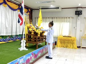 เทศบาลตำบลบ้านเขว้า จัดพิธีรับพระราชทานพระบรมฉายาลักษณ์พระบาทสมเด็จพระเจ้าอยู่หัว ที่ฉายกับสมเด็จพระนางเจ้าฯ พระบรมราชินี เพื่อมอบให้แก่ศูนย์พัฒนาเด็กเล็ก ในสังกัดเทศบาลตำบลบ้านเขว้า