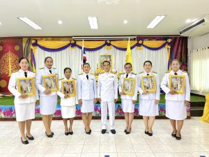 เทศบาลตำบลบ้านเขว้า จัดพิธีรับพระราชทานพระบรมฉายาลักษณ์พระบาทสมเด็จพระเจ้าอยู่หัว ที่ฉายกับสมเด็จพระนางเจ้าฯ พระบรมราชินี เพื่อมอบให้แก่ศูนย์พัฒนาเด็กเล็ก ในสังกัดเทศบาลตำบลบ้านเขว้า