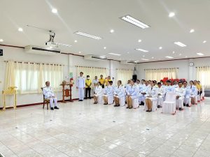 เทศบาลตำบลบ้านเขว้า จัดพิธีรับพระราชทานพระบรมฉายาลักษณ์พระบาทสมเด็จพระเจ้าอยู่หัว ที่ฉายกับสมเด็จพระนางเจ้าฯ พระบรมราชินี เพื่อมอบให้แก่ศูนย์พัฒนาเด็กเล็ก ในสังกัดเทศบาลตำบลบ้านเขว้า