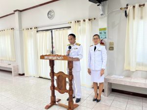 เทศบาลตำบลบ้านเขว้า จัดพิธีรับพระราชทานพระบรมฉายาลักษณ์พระบาทสมเด็จพระเจ้าอยู่หัว ที่ฉายกับสมเด็จพระนางเจ้าฯ พระบรมราชินี เพื่อมอบให้แก่ศูนย์พัฒนาเด็กเล็ก ในสังกัดเทศบาลตำบลบ้านเขว้า