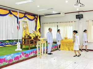 เทศบาลตำบลบ้านเขว้า จัดพิธีรับพระราชทานพระบรมฉายาลักษณ์พระบาทสมเด็จพระเจ้าอยู่หัว ที่ฉายกับสมเด็จพระนางเจ้าฯ พระบรมราชินี เพื่อมอบให้แก่ศูนย์พัฒนาเด็กเล็ก ในสังกัดเทศบาลตำบลบ้านเขว้า